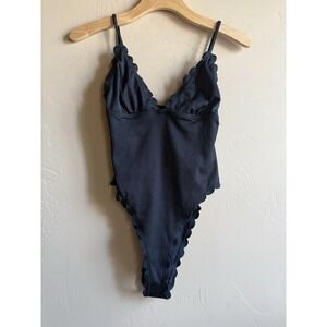 South Beach Scallop One‎ Piece High Cut Black Swimsuit Size 6 Small